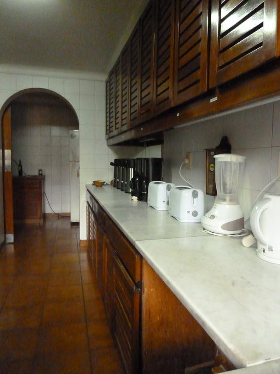 Hostel De Los Artistas Мендоса Екстер'єр фото