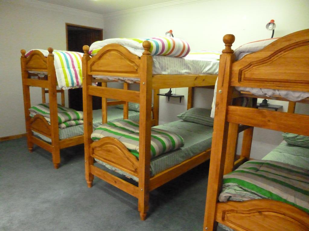 Hostel De Los Artistas Мендоса Екстер'єр фото