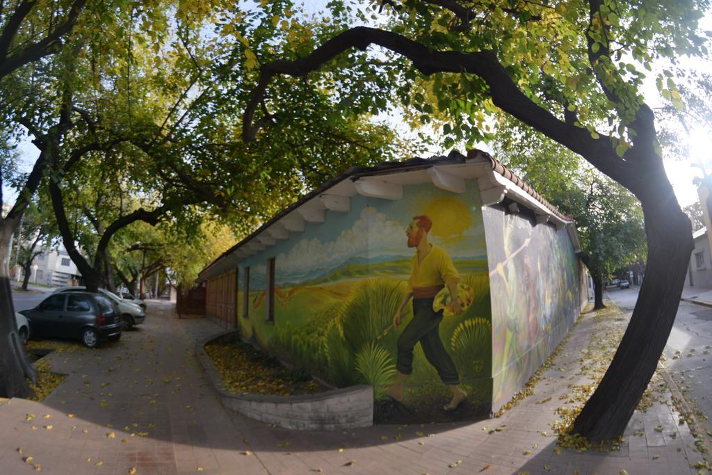 Hostel De Los Artistas Мендоса Екстер'єр фото